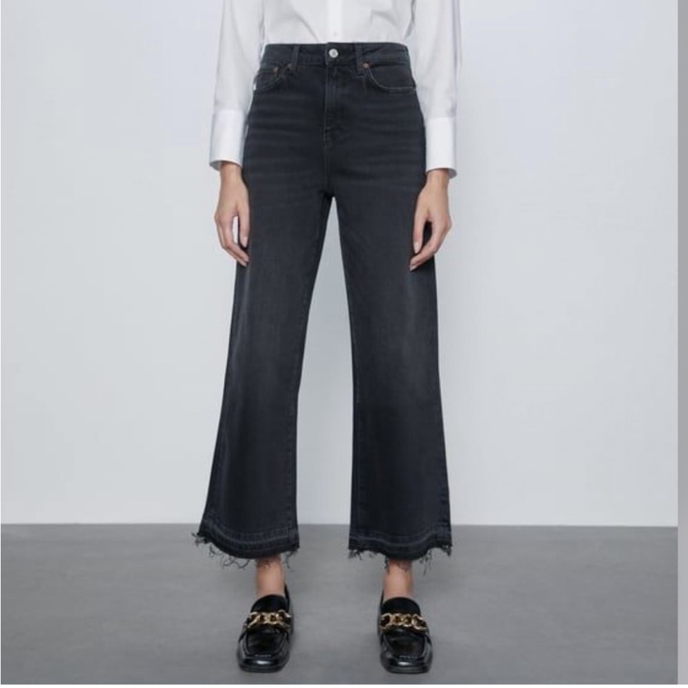Zara ness cropped flare jean